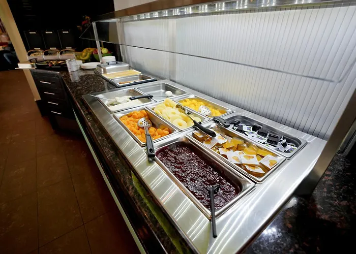 Hotel Must Aeroport De Quebec Par Jaro